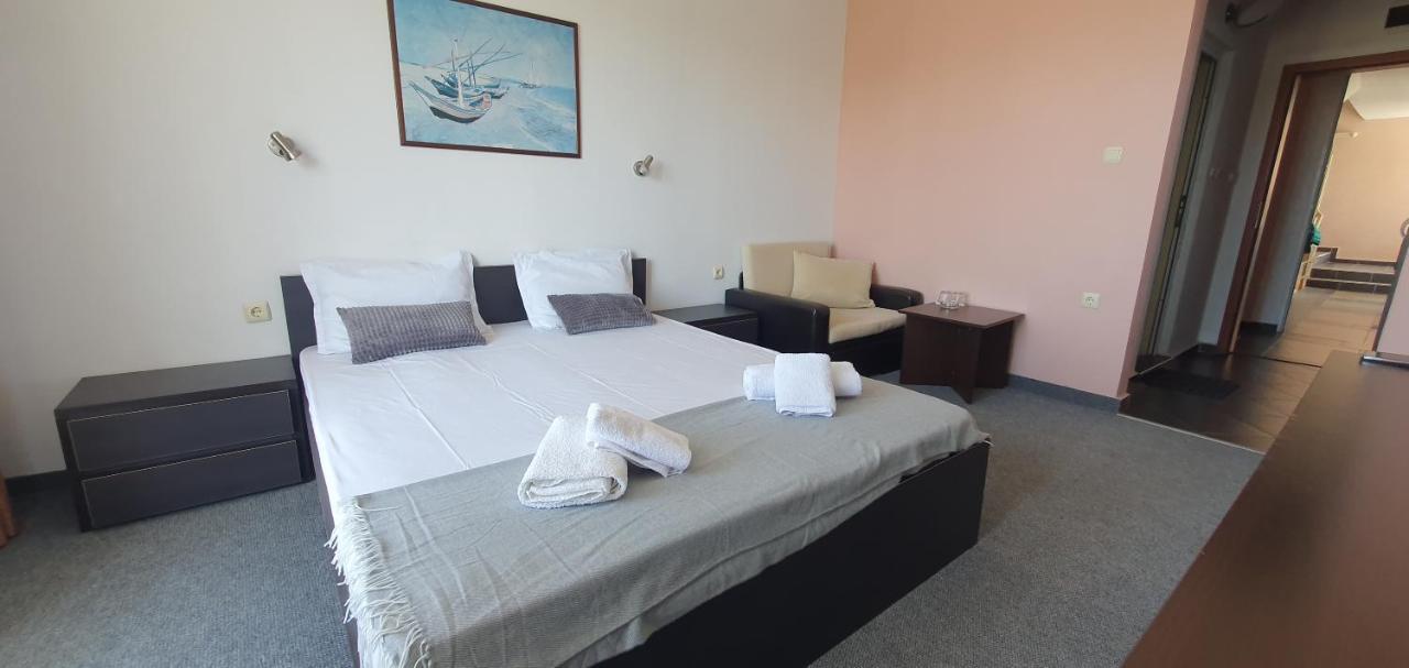 Guest House Compass لوزينيتس المظهر الخارجي الصورة