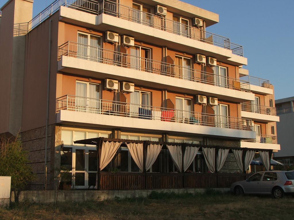 Guest House Compass لوزينيتس المظهر الخارجي الصورة