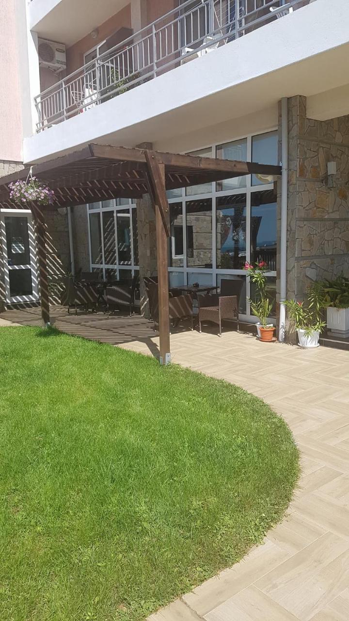 Guest House Compass لوزينيتس المظهر الخارجي الصورة
